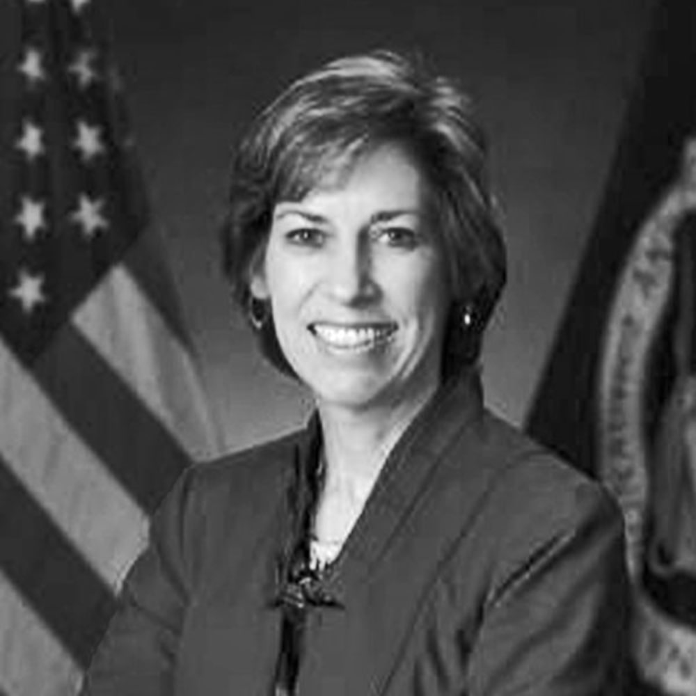 Ellen Ochoa. Ellen Ochoa.