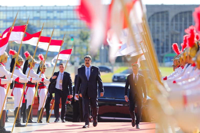 Nicolás Maduro visitó Brasil luego de 8 años de distanciamiento Nicolás Maduro visitó Brasil luego de 8 años de distanciamiento