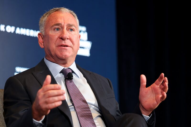 'Com uma taxa de desemprego de 4%, os Estados Unidos seguiram em frente', disse Griffin 'Com uma taxa de desemprego de 4%, os Estados Unidos seguiram em frente', disse Griffin