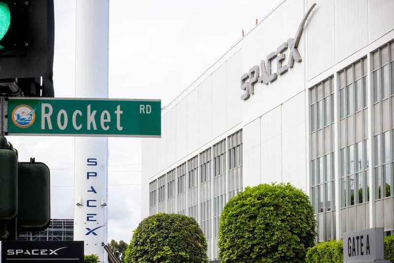 SpaceX SpaceX