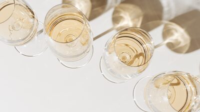 Los nuevos vinos blancos que debe probar, según experto Los nuevos vinos blancos que debe probar, según experto