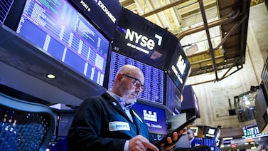Wall Street cae en medio del alivio inflacionario y nuevas tensiones con Irán Wall Street cae en medio del alivio inflacionario y nuevas tensiones con Irán