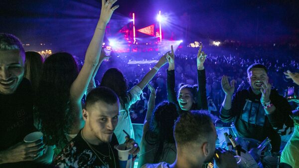 Miembros de Generación Z piensan que “ya recuperarán el dinero”, pero ¿lo harán? Miembros de Generación Z piensan que “ya recuperarán el dinero”, pero ¿lo harán?