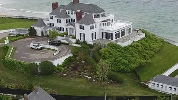 Esta é a High Watch, uma das mansões mais caras do patrimônio de Taylor Swift Esta é a High Watch, uma das mansões mais caras do patrimônio de Taylor Swift