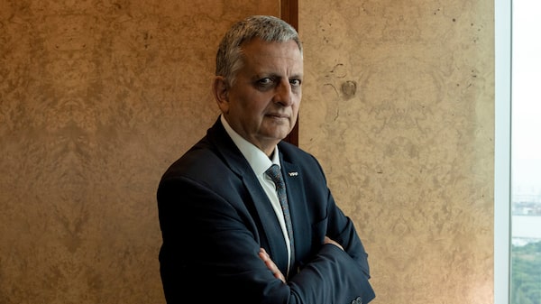 YPF contempla split de acciones en la bolsa argentina para atraer inversores minoristas YPF contempla split de acciones en la bolsa argentina para atraer inversores minoristas