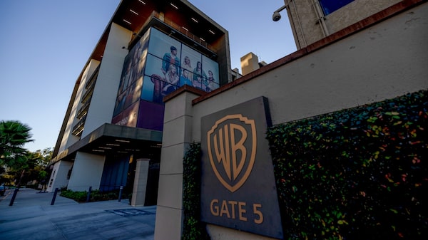 Batalha pela Warner: investidores apostam em oferta da Paramount acima de US$ 30 a ação Batalha pela Warner: investidores apostam em oferta da Paramount acima de US$ 30 a ação