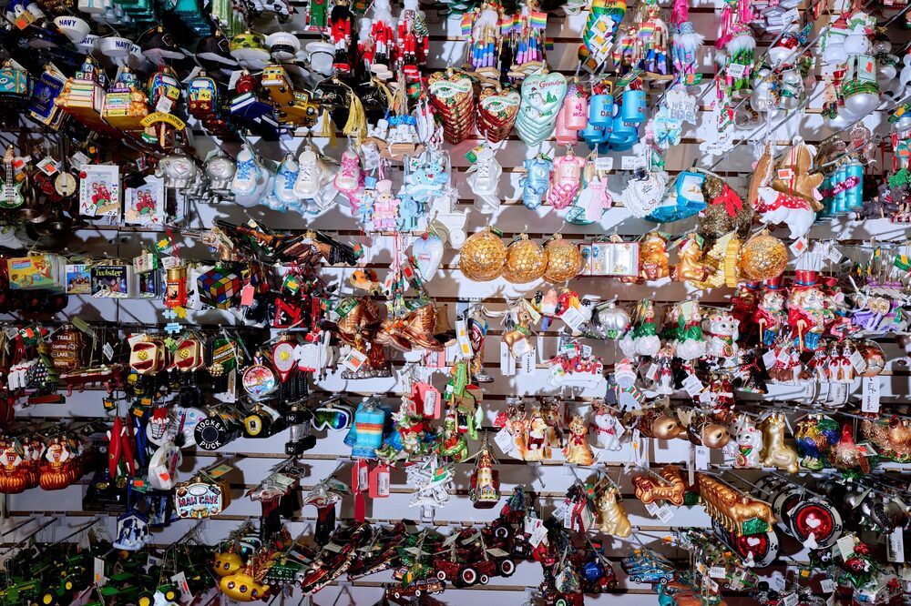 Adornos en la sala de exposición de American Christmas. Fotógrafo: Gabby Jones/Bloomberg Adornos en la sala de exposición de American Christmas. Fotógrafo: Gabby Jones/Bloomberg