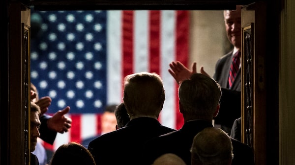 Ataque de Trump ao Irã replica erros da invasão de Bush ao Iraque, em 2003 Ataque de Trump ao Irã replica erros da invasão de Bush ao Iraque, em 2003