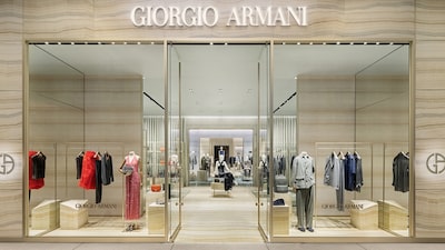 Armani avalia venda de participação de 15% a mais de um sócio estratégico, diz CEO Armani avalia venda de participação de 15% a mais de um sócio estratégico, diz CEO