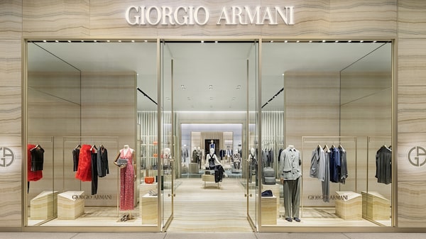 Armani avalia venda de participação de 15% a mais de um sócio estratégico, diz CEO Armani avalia venda de participação de 15% a mais de um sócio estratégico, diz CEO