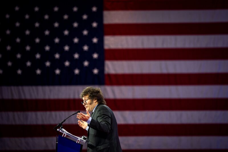 Presidente americano disse que seu governo vai propor taxas recíprocas aos países que cobram tarifas elevadas sobre os produtos americanos - uma ameaça direta à Argentina  Presidente americano disse que seu governo vai propor taxas recíprocas aos países que cobram tarifas elevadas sobre os produtos americanos - uma ameaça direta à Argentina