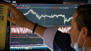 Inversiones en dólares: ¿A qué nivel comprar y cuándo vender para ganar? Inversiones en dólares: ¿A qué nivel comprar y cuándo vender para ganar?
