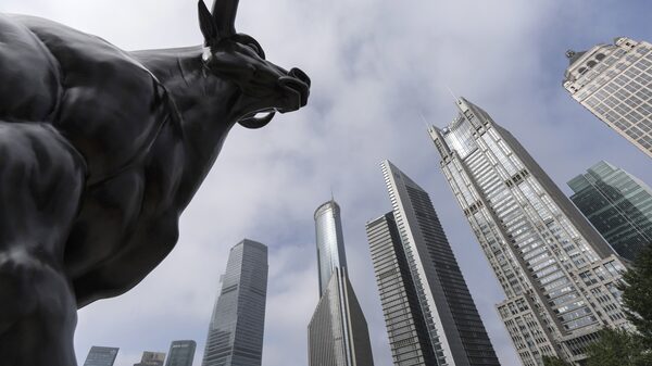 Las acciones chinas retroceden en octubre en medio de incertidumbre económica Las acciones chinas retroceden en octubre en medio de incertidumbre económica