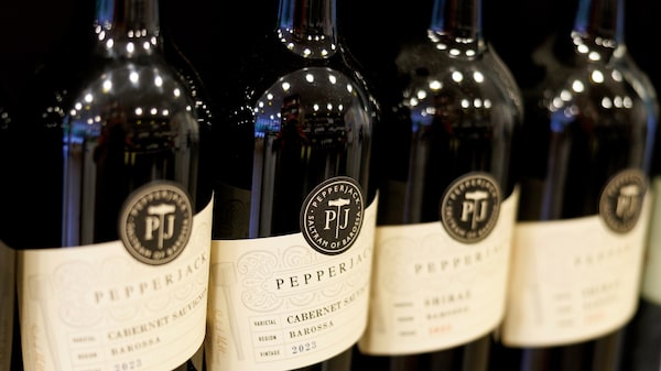 Com prejuízo recorde, maior vinícola da Austrália aposta em luxo e busca Geração Z Com prejuízo recorde, maior vinícola da Austrália aposta em luxo e busca Geração Z