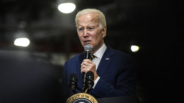 Biden pedirá grandes impuestos para los multimillonarios e inversores ricos Biden pedirá grandes impuestos para los multimillonarios e inversores ricos