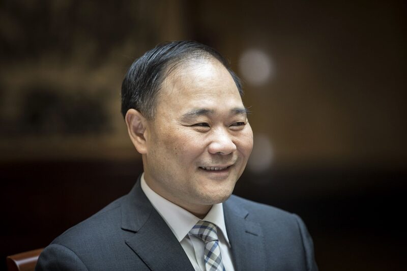 Bilionário chinês Li Shufu Bilionário chinês Li Shufu