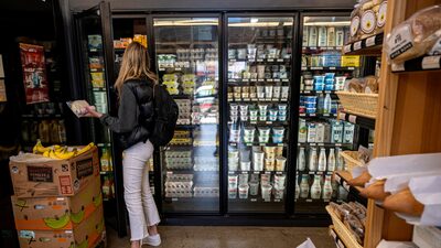 Inflação nos EUA vem dentro do esperado em julho e reforça aposta em corte de juro Inflação nos EUA vem dentro do esperado em julho e reforça aposta em corte de juro