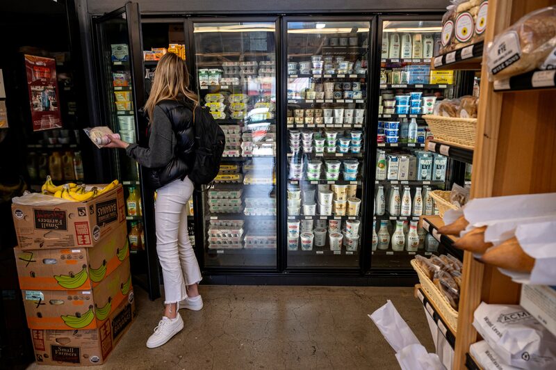 CEO advierten sobre el impacto de aranceles en productos básicos. CEO advierten sobre el impacto de aranceles en productos básicos.