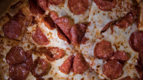 Acciones de Domino’s Pizza Enterprises caen 13%, su mayor desplome desde febrero, por bajas ventas Acciones de Domino’s Pizza Enterprises caen 13%, su mayor desplome desde febrero, por bajas ventas
