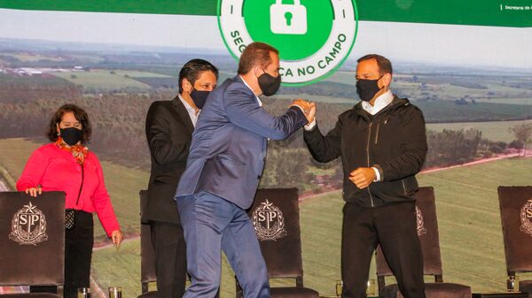 SP anuncia pacote de R$ 215 milhões a produtores do Estado SP anuncia pacote de R$ 215 milhões a produtores do Estado