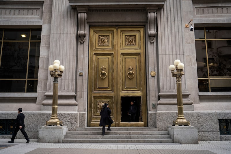 El Banco Central de Chile en Santiago. Fotógrafa: Tamara Merino/Bloomberg. El Banco Central de Chile en Santiago. Fotógrafa: Tamara Merino/Bloomberg.