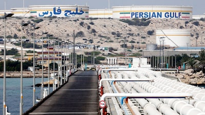 EE.UU. emite licencia que permite la venta de petróleo iraní hasta agosto EE.UU. emite licencia que permite la venta de petróleo iraní hasta agosto