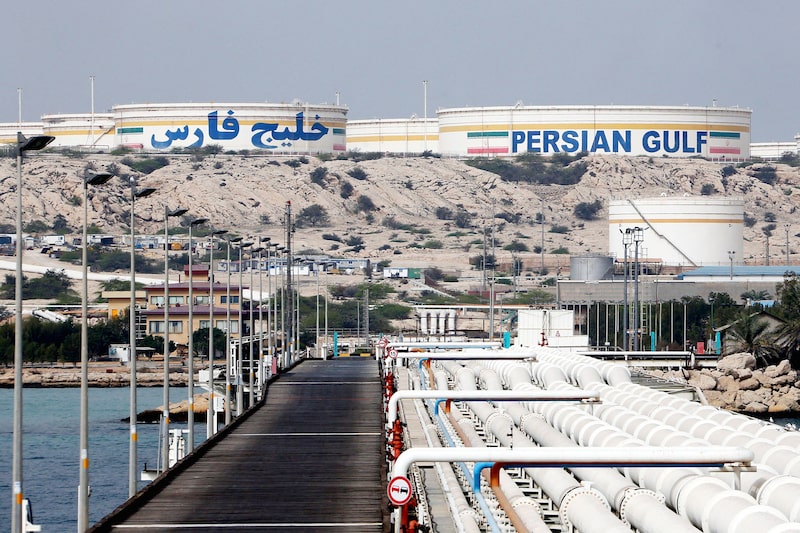 Una instalación petrolera en la isla de Khark, Irán. Una instalación petrolera en la isla de Khark, Irán.
