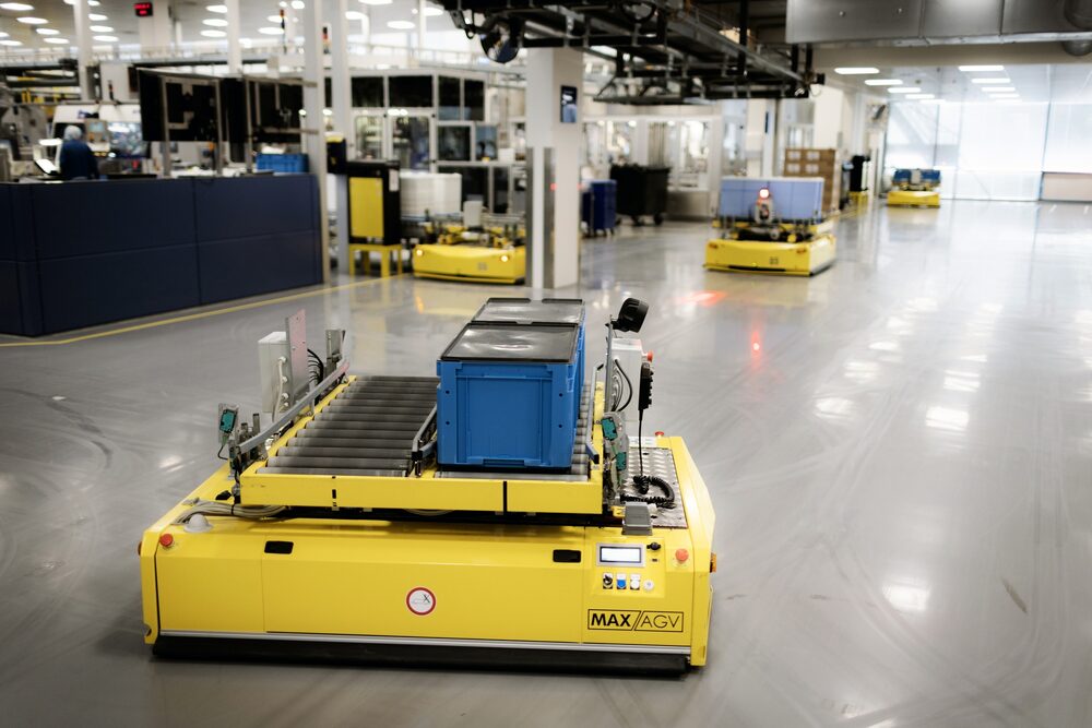 Unos robots mueven cajas de productos acabados fuera de la línea de producción de Novo en Hillerod, Dinamarca.Fotógrafo: Carsten Snejbjerg/Bloomberg Unos robots mueven cajas de productos acabados fuera de la línea de producción de Novo en Hillerod, Dinamarca.Fotógrafo: Carsten Snejbjerg/Bloomberg