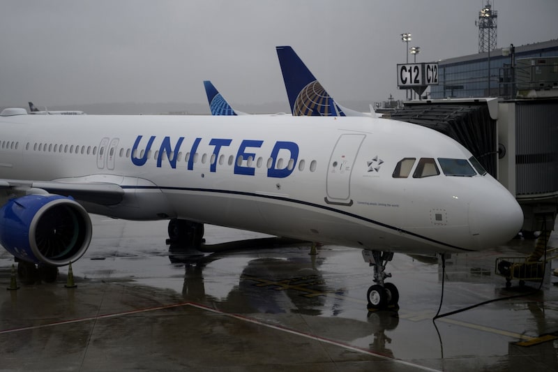 Un avión Airbus SE A321 Neo, operado por United Airlines, en el Aeropuerto Intercontinental George Bush (IAH) de Houston, Texas, EE.UU., el jueves 30 de noviembre de 2023. Un avión Airbus SE A321 Neo, operado por United Airlines, en el Aeropuerto Intercontinental George Bush (IAH) de Houston, Texas, EE.UU., el jueves 30 de noviembre de 2023.