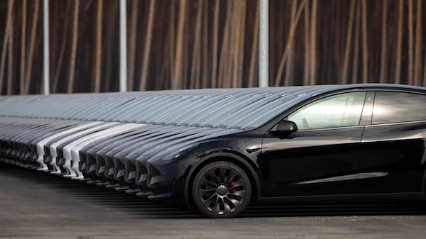 Musk: Nuevas plantas de Tesla son “hornos de dinero” y pierden miles de millones Musk: Nuevas plantas de Tesla son “hornos de dinero” y pierden miles de millones