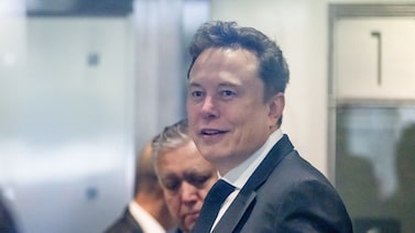 Musk podría convertirse en la primera persona con una fortuna de US$1 billón gracias a SpaceX Musk podría convertirse en la primera persona con una fortuna de US$1 billón gracias a SpaceX