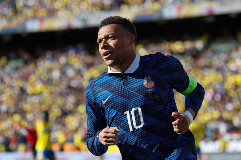 Jogador Mbappé também lidera as apostas do BofA para terminar a Copa de 2026 como artilheiro Jogador Mbappé também lidera as apostas do BofA para terminar a Copa de 2026 como artilheiro