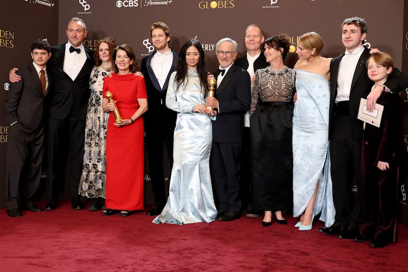 El reparto y el equipo de Hamnet en la sala de prensa durante la 83.ª edición de los Globos de Oro, celebrada el 11 de enero. Fotógrafa: Amy Sussman/Getty Images. El reparto y el equipo de Hamnet en la sala de prensa durante la 83.ª edición de los Globos de Oro, celebrada el 11 de enero. Fotógrafa: Amy Sussman/Getty Images.