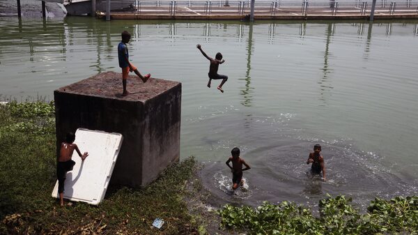 Esfuerzos por combatir la pobreza infantil se estancan ante recortes presupuestarios, según la ONU Esfuerzos por combatir la pobreza infantil se estancan ante recortes presupuestarios, según la ONU