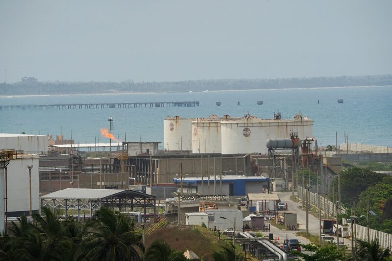 La refinería El Palito de Petróleos de Venezuela SA (PDVSA) en El Palito, Venezuela.
Fuente: Bloomberg
La refinería El Palito de Petróleos de Venezuela SA (PDVSA) en El Palito, Venezuela.
Fuente: Bloomberg