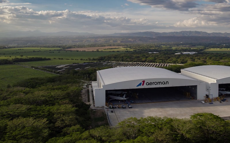 MRO Holdings, empresa
matriz de Aeroman en El Salvador. MRO Holdings, empresa
matriz de Aeroman en El Salvador.