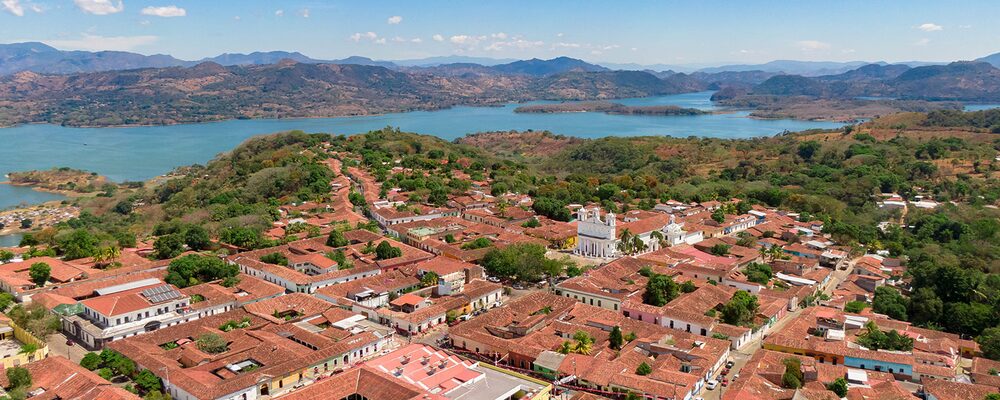 Fuente: Ministerio de Turismo de El Salvador Fuente: Ministerio de Turismo de El Salvador