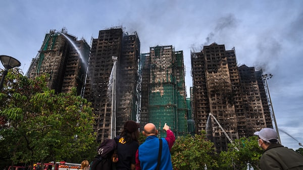 Incendios forestales, aranceles y competencias de robots: las fotos que definieron el 2025 Incendios forestales, aranceles y competencias de robots: las fotos que definieron el 2025