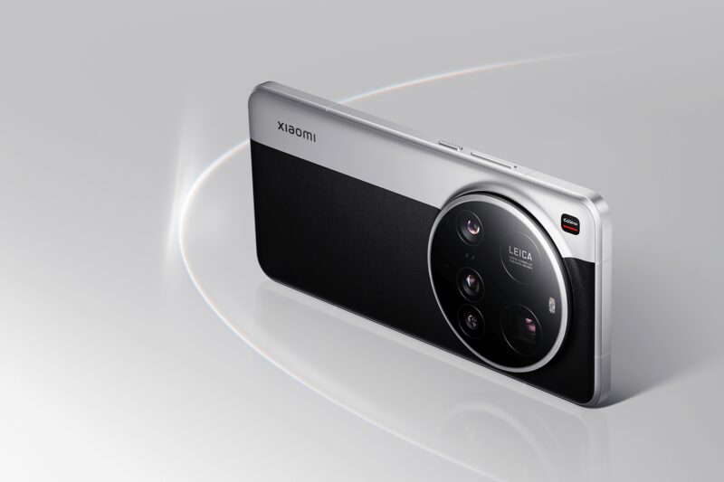 O Xiaomi 15 Ultra vem com um sistema avançado de quatro câmeras, com alguns dos sensores de imagem mais caros da Sony e a ótica da Leica O Xiaomi 15 Ultra vem com um sistema avançado de quatro câmeras, com alguns dos sensores de imagem mais caros da Sony e a ótica da Leica
