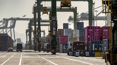 Audiência nos EUA sobre trabalho forçado pode abrir caminho para novas tarifas de Trump Audiência nos EUA sobre trabalho forçado pode abrir caminho para novas tarifas de Trump