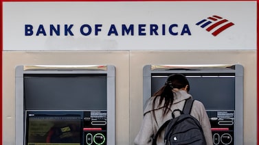 BofA no alcanza previsiones tras caída en operaciones bursátiles y cargo de US$1.200 millones por sanciones BofA no alcanza previsiones tras caída en operaciones bursátiles y cargo de US$1.200 millones por sanciones