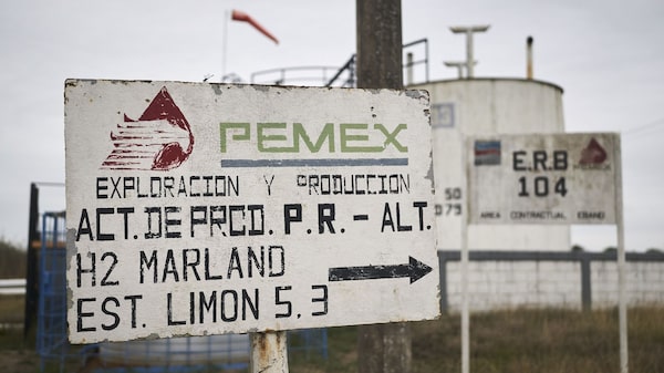 Exportaciones de Pemex caen a su nivel más bajo en casi dos años Exportaciones de Pemex caen a su nivel más bajo en casi dos años