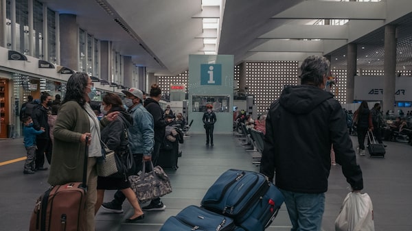 Bonos del fallido Aeropuerto de Texcoco repuntan por auge de inversión en viajes Bonos del fallido Aeropuerto de Texcoco repuntan por auge de inversión en viajes