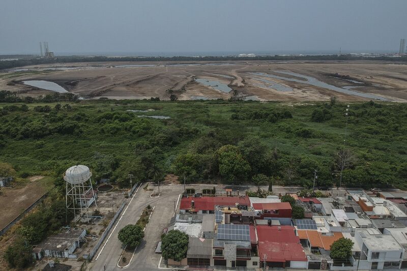Instalações da refinaria Dos Bocas em Tabasco Instalações da refinaria Dos Bocas em Tabasco