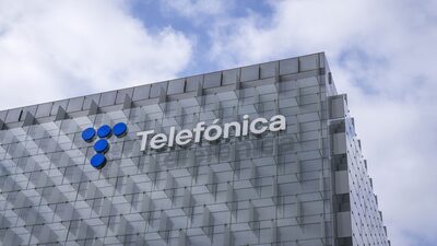 Telefónica vende operação na Argentina por US$ 1,25 bi. Mas acordo depende de Milei Telefónica vende operação na Argentina por US$ 1,25 bi. Mas acordo depende de Milei