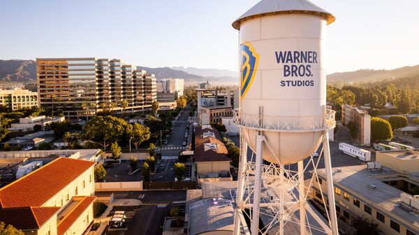 Netflix modifica el acuerdo con Warner Bros. para pagar todo en efectivo Netflix modifica el acuerdo con Warner Bros. para pagar todo en efectivo