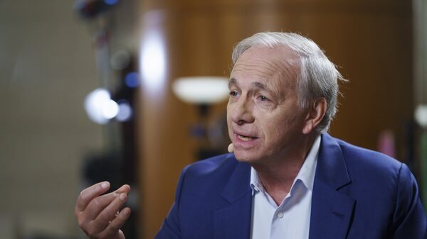 Ray Dalio: choque nos mercados com tarifas abala credibilidade dos EUA Ray Dalio: choque nos mercados com tarifas abala credibilidade dos EUA