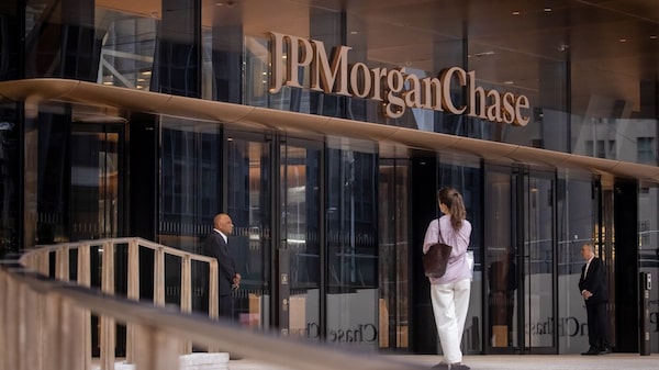 JPMorgan abre una nueva carrera por el sucesor de Dimon tras la salida de Marianne Lake JPMorgan abre una nueva carrera por el sucesor de Dimon tras la salida de Marianne Lake