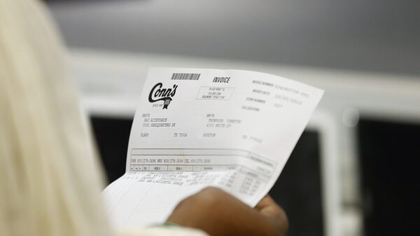 La mala práctica de facturar como Consumidor Final debe terminar, recomienda la SAT La mala práctica de facturar como Consumidor Final debe terminar, recomienda la SAT