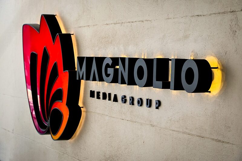 Los nuevos dueños del semanario Búsqueda y la revista Galería tienen también una presencia en ascenso en radios. Foto: Facebook Magnolio Media Group. Los nuevos dueños del semanario Búsqueda y la revista Galería tienen también una presencia en ascenso en radios. Foto: Facebook Magnolio Media Group.